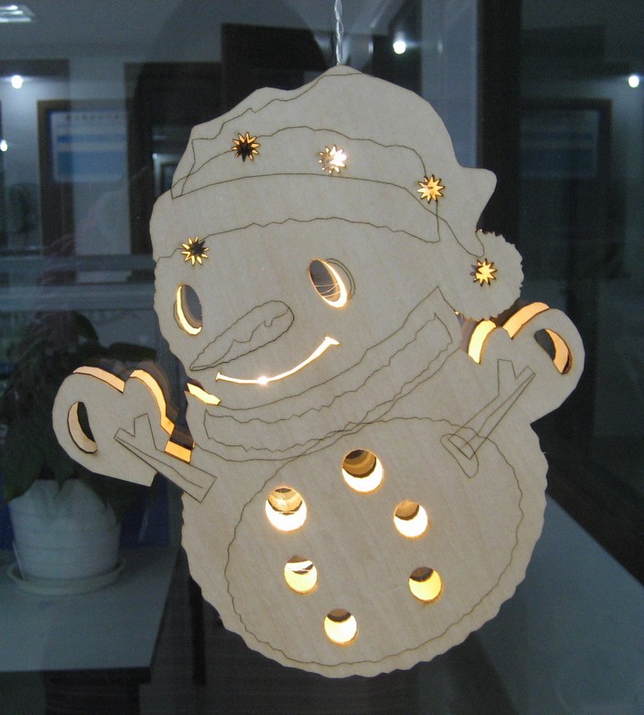  manufactured in China  FY-016-007 cheap christmas SILHOUETTE WOODEN SNOWMAN window light bulb lamp  corporation